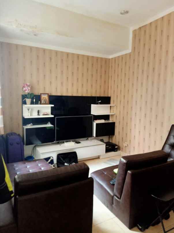 rumah tajur ciledug tangerang