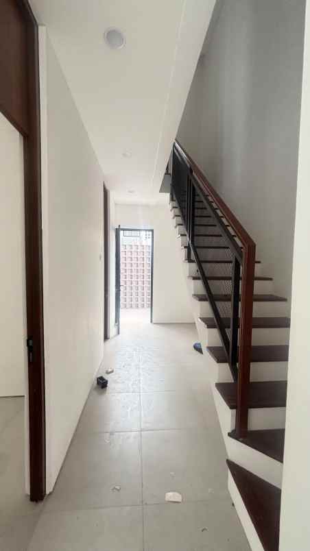 rumah taman malaka selatan