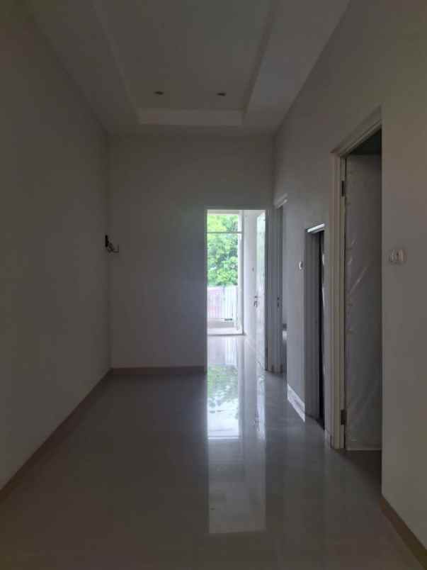 rumah usaha kantor baru di gunung anyar