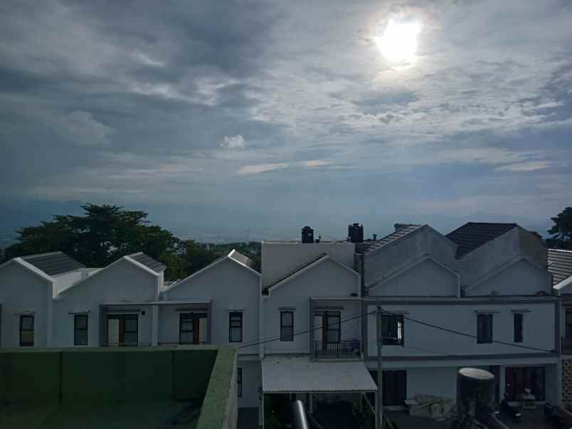 rumah villa dijual dekat stasiun kcic dan padalarang