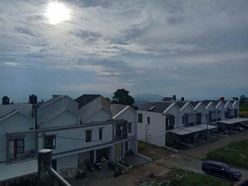 rumah villa dijual dekat stasiun kcic dan padalarang