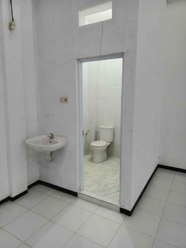 sewa gudang kav dki meruya utara jak bar