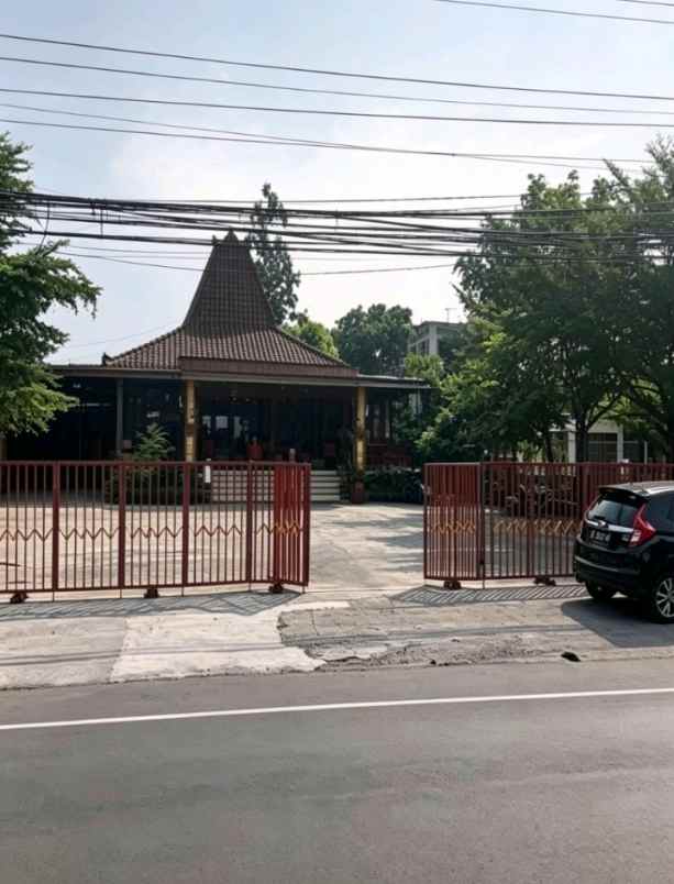 tanah bonus bangunan resto dekat candi prambanan