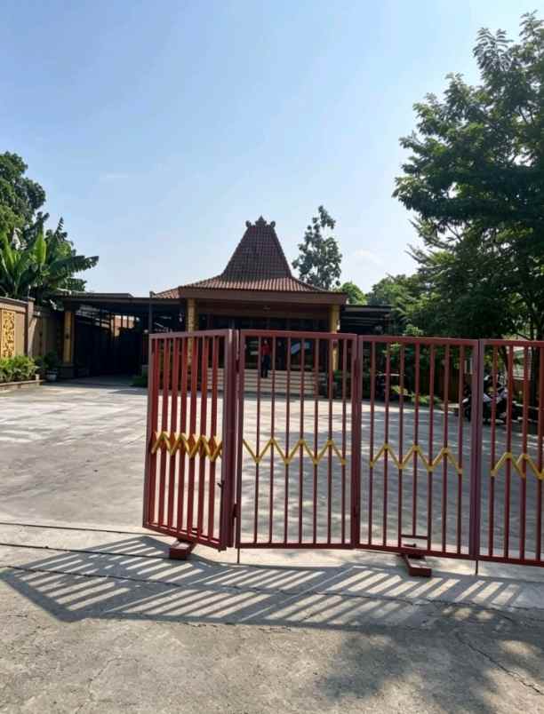tanah bonus bangunan resto dekat candi prambanan