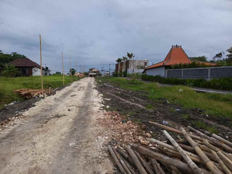 tanah jalan pantai lima or babadan
