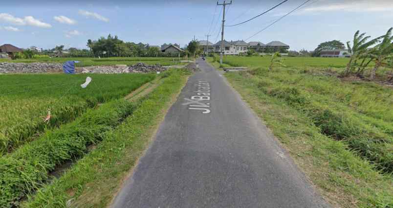 tanah jalan pantai lima or babadan