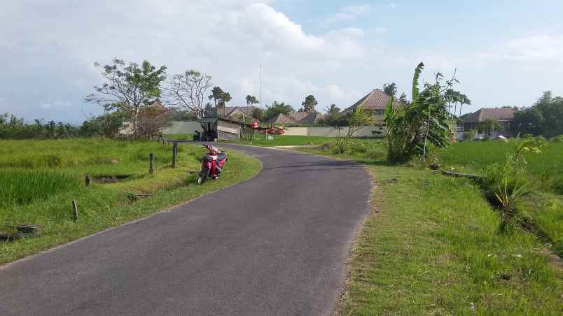 tanah jalan pantai lima or babadan
