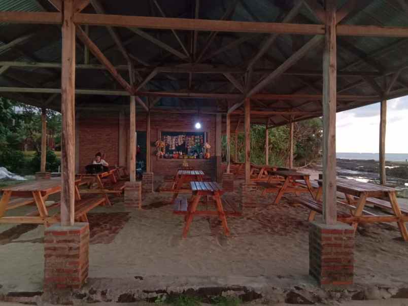 vila pinggir pantai selatan banten