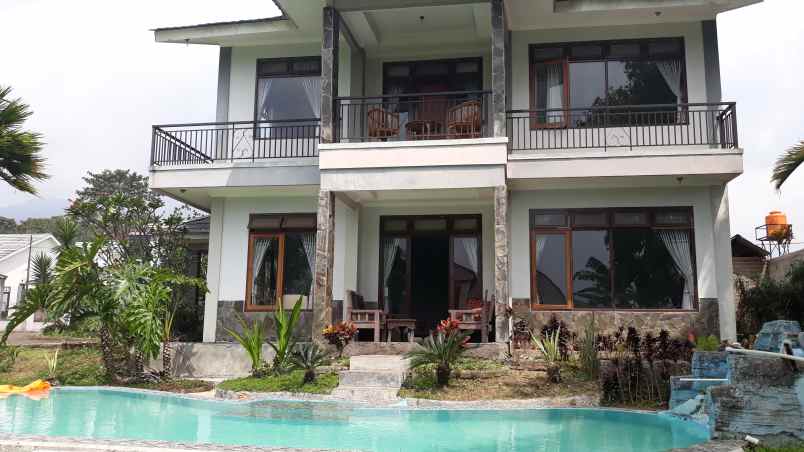 villa alamat jalan cisarua km 85