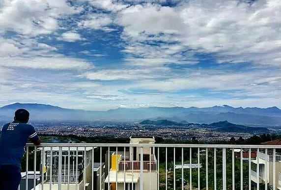 villa cisarua lembang bandung