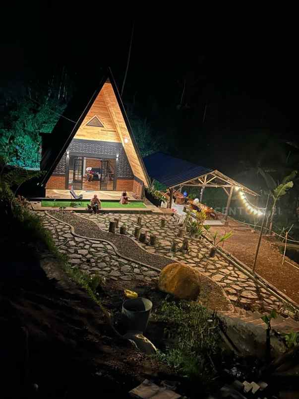 villa di jl rancakalong sumedang