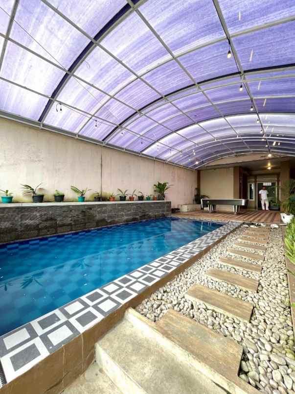 villa stadebar cisarua puncak