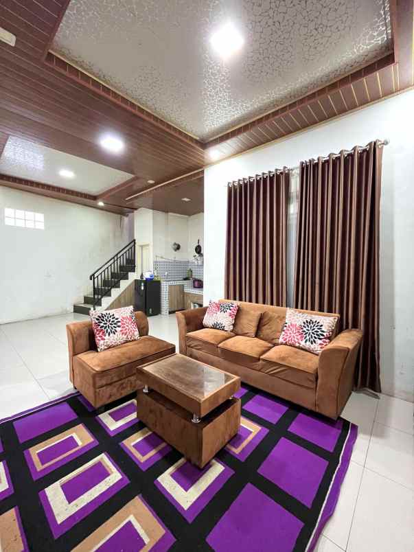 villa stadebar cisarua puncak