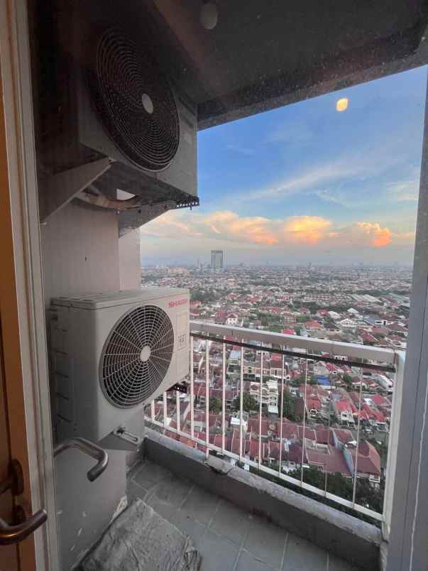apartemen puncak dharmahusada 2br dekat lift furnish