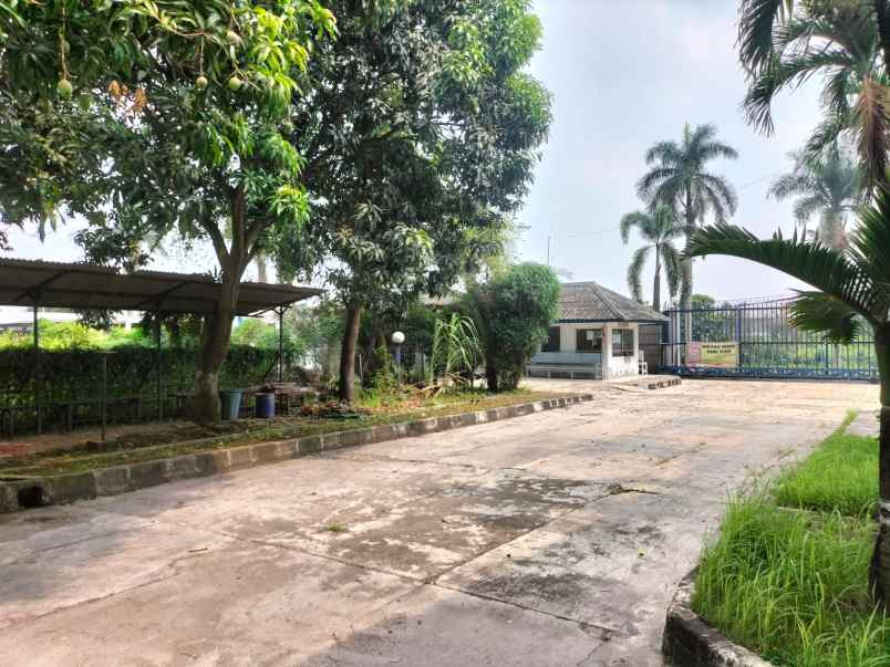 bangunan pabrik di kawasan industri cikupa mas