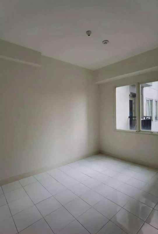 di sewakan apartemen kosongan podomoro golf view