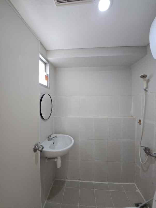 dijual apartemen apartemen educity