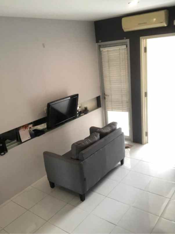 dijual apartemen eastcoast residence