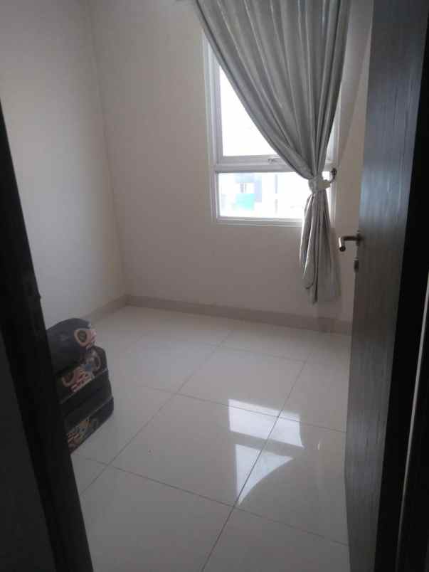 dijual apartemen jl caman raya no 21 rt 008