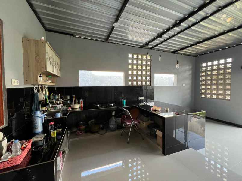 dijual cepat rumah shm