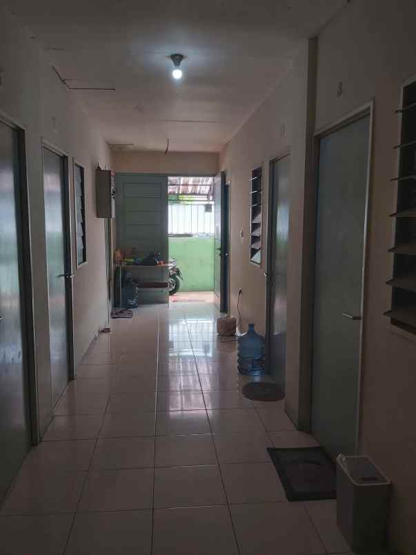 dijual kost kalibaru senen