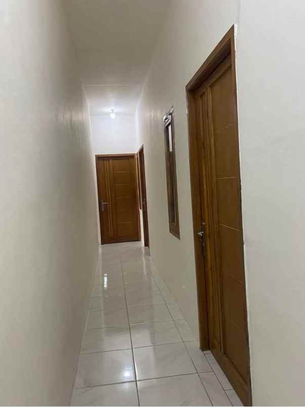 dijual kost nyengseret