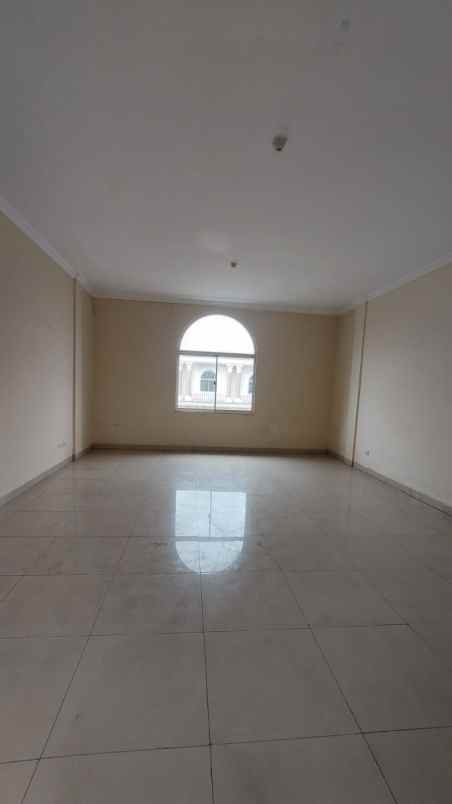 dijual murah ruko sentra niaga green lake city