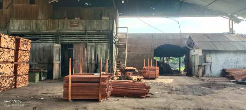 dijual pabrik pemotongan kayu masih aktif