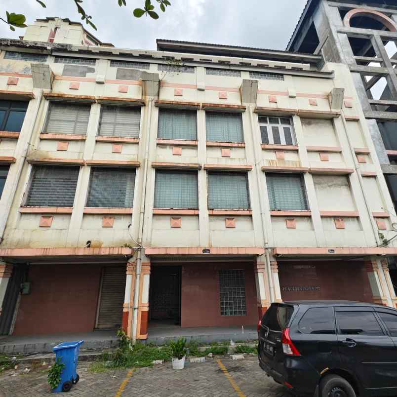 dijual ruko 3 ruko jadi 1