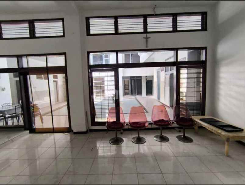 dijual ruko gudang kantor jalan raya diponegoro