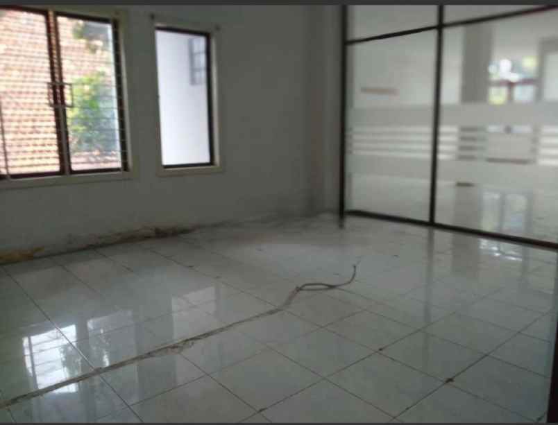 dijual ruko gudang kantor jalan raya diponegoro