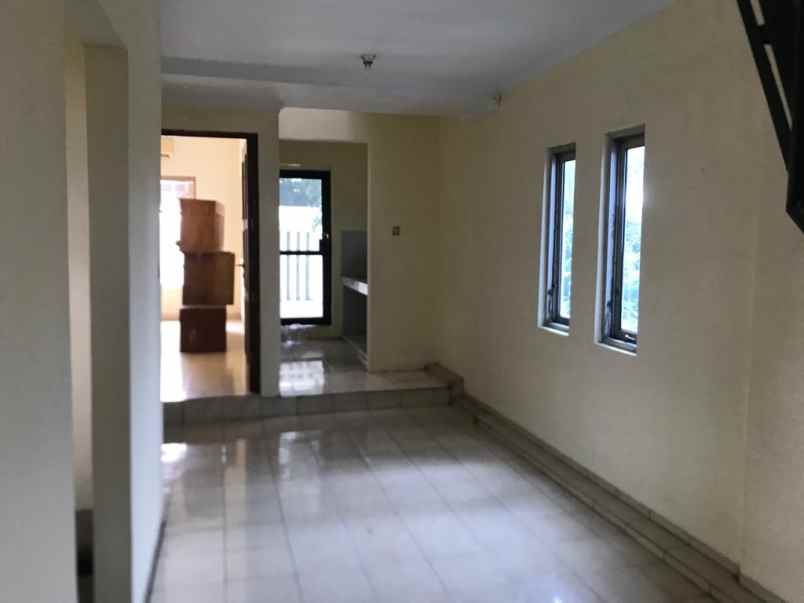 dijual ruko gudang kantor jl hj tutty alawiyah