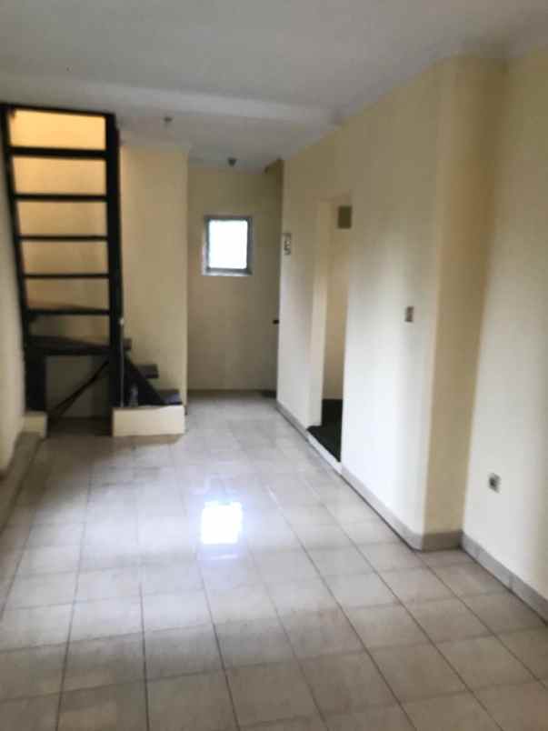 dijual ruko gudang kantor jl hj tutty alawiyah