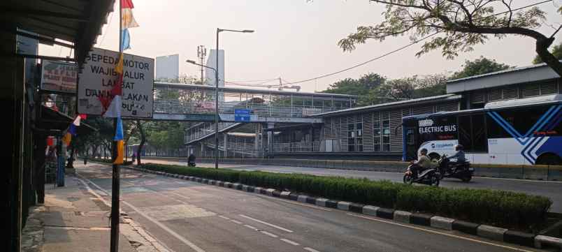 dijual ruko gudang kantor letjen suprapto cempaka