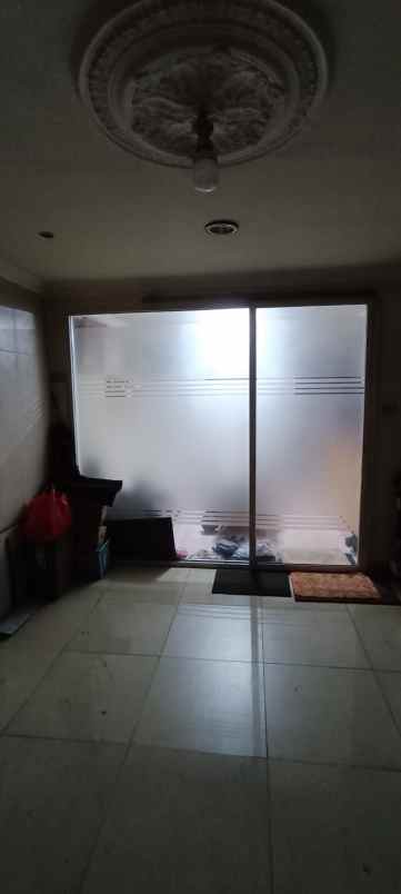 dijual ruko gudang kantor letjen suprapto cempaka