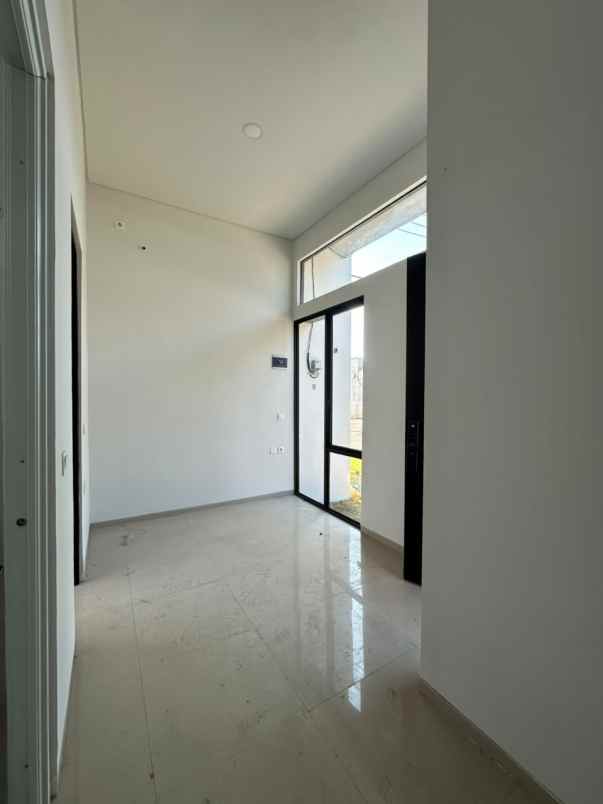 dijual rumah 1 lantai park sunrise dekat rungkut