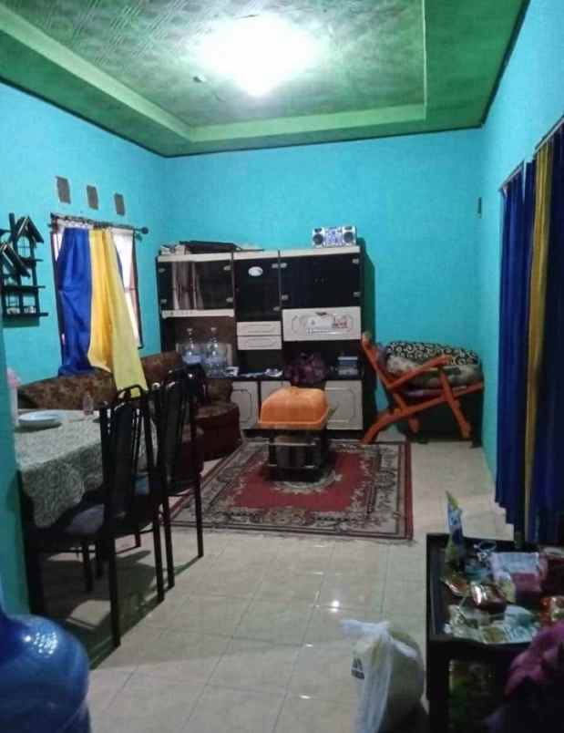 dijual rumah akses mobil di cilimus kuningan