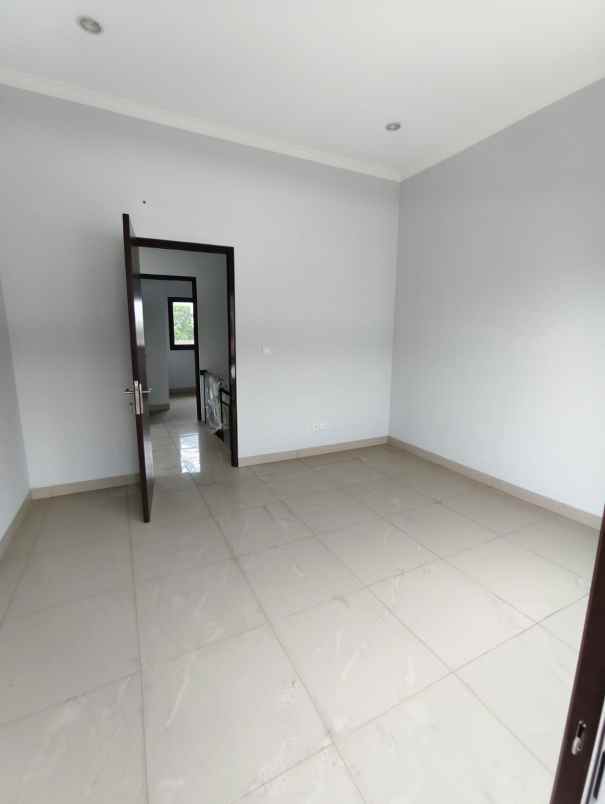dijual rumah antapani bandung