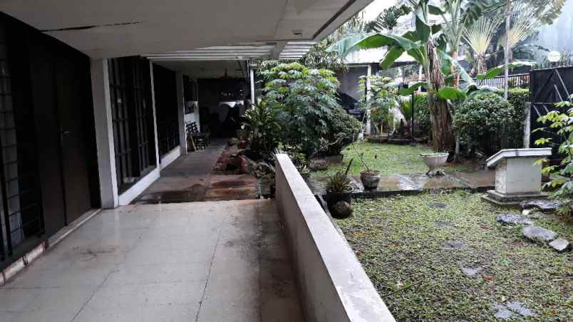 dijual rumah arteri pondok indah