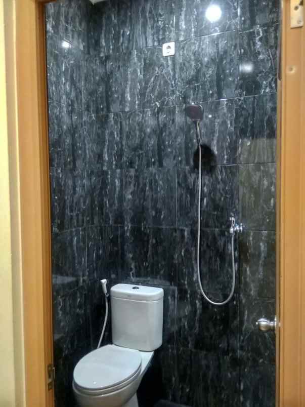 dijual rumah balekambang condet