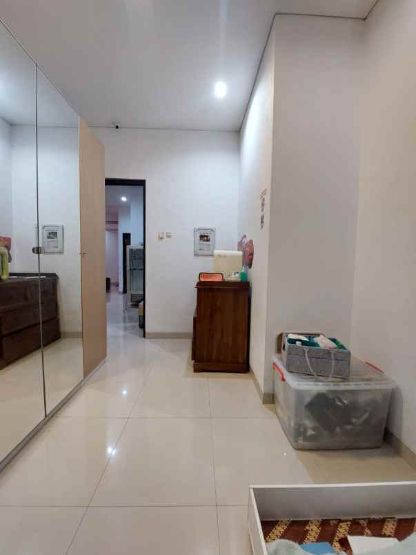 dijual rumah batu ampar condet jakarta