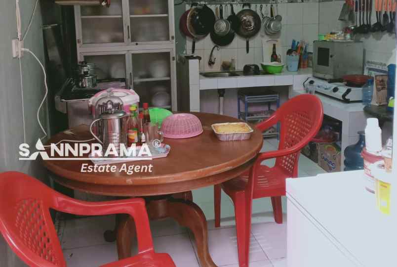 dijual rumah beji