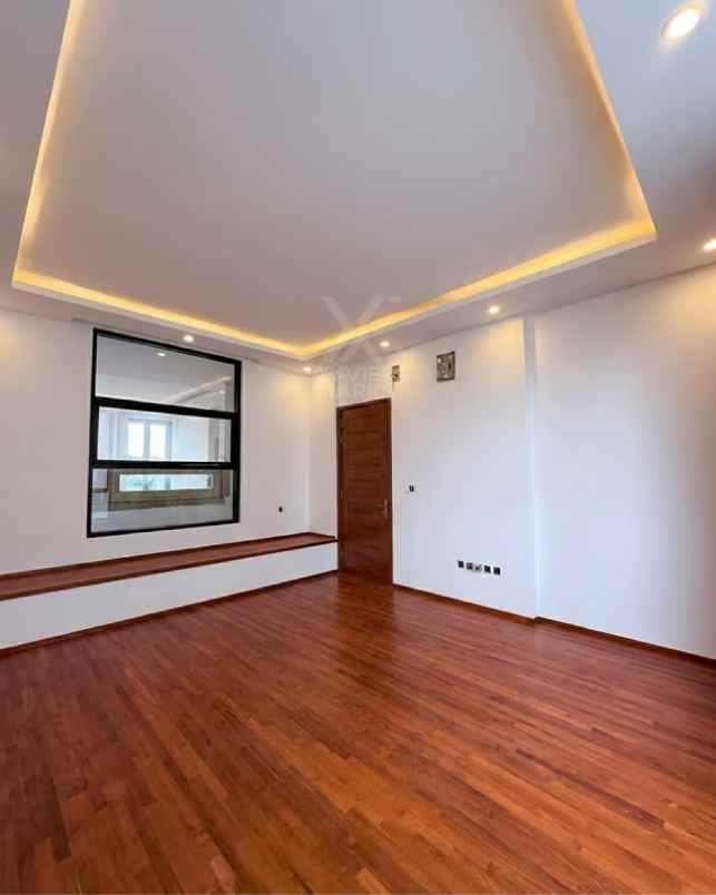 dijual rumah brand new hook di foresta bsd