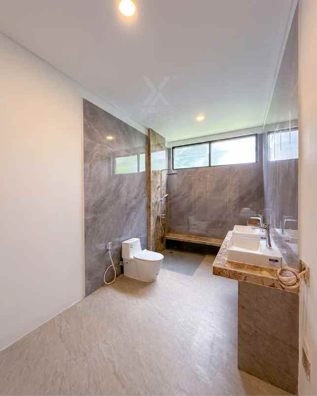 dijual rumah brand new hook di foresta bsd