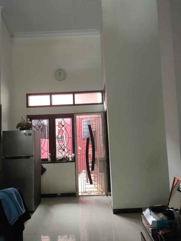 dijual rumah bulevar hijau