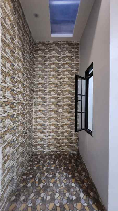 dijual rumah cantik di citra indah city