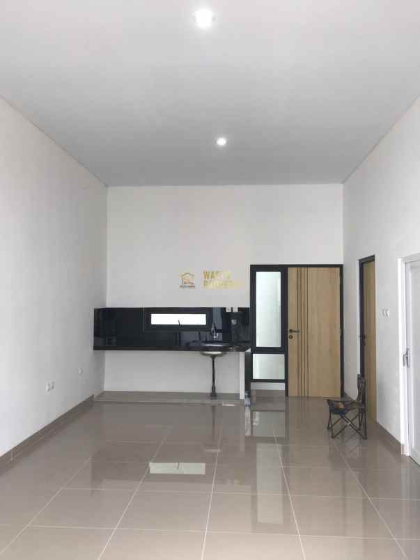 dijual rumah caturharjo