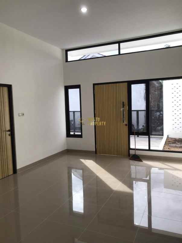 dijual rumah caturharjo