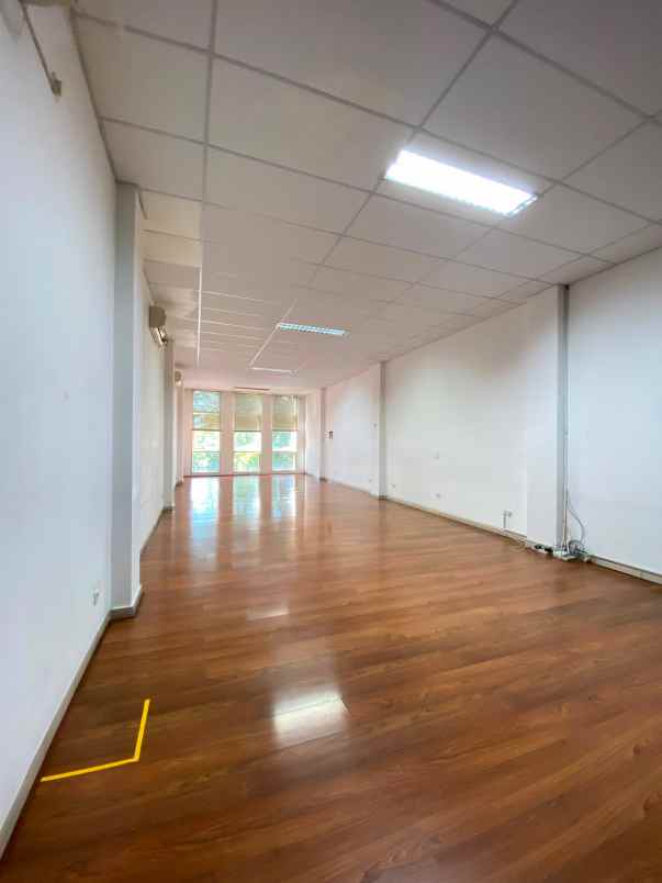 dijual rumah central business park