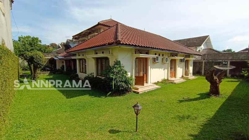 dijual rumah cinere
